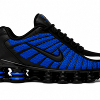 NIKE SHOX