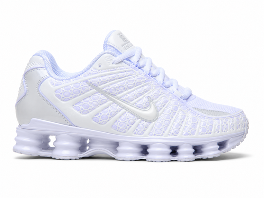 NIKE SHOX