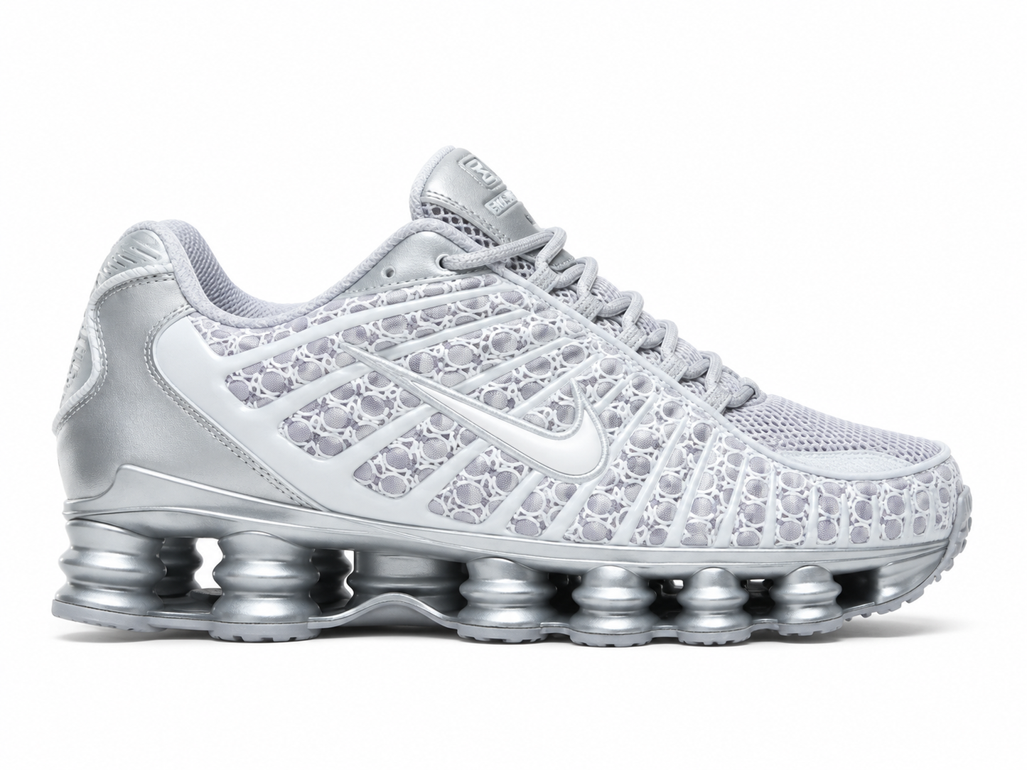 NIKE SHOX