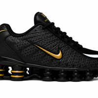 NIKE SHOX